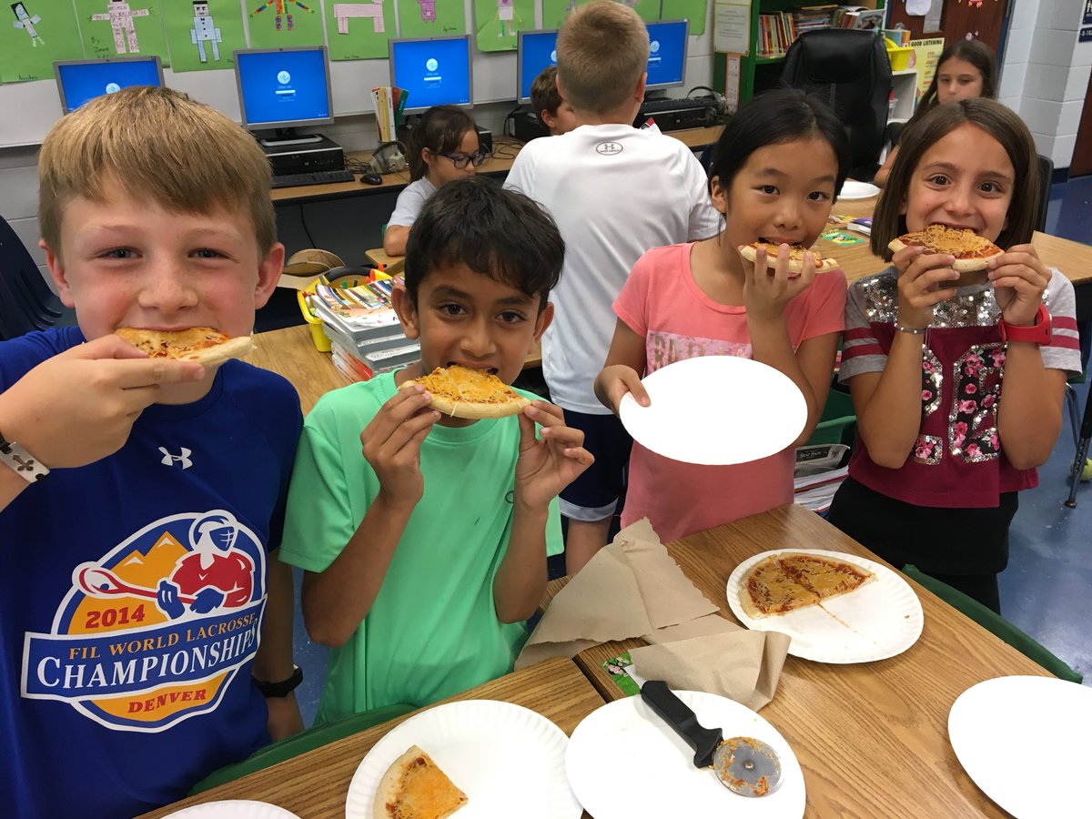 ichele_watson's tweet photo. A SUNNY day for a SUCCESSFUL Solar Oven Cook-Off !! Great job, boys and girls! @ccpssteam @collierschools @LaurelOakElem https://t.co/X8AMwU0aKu