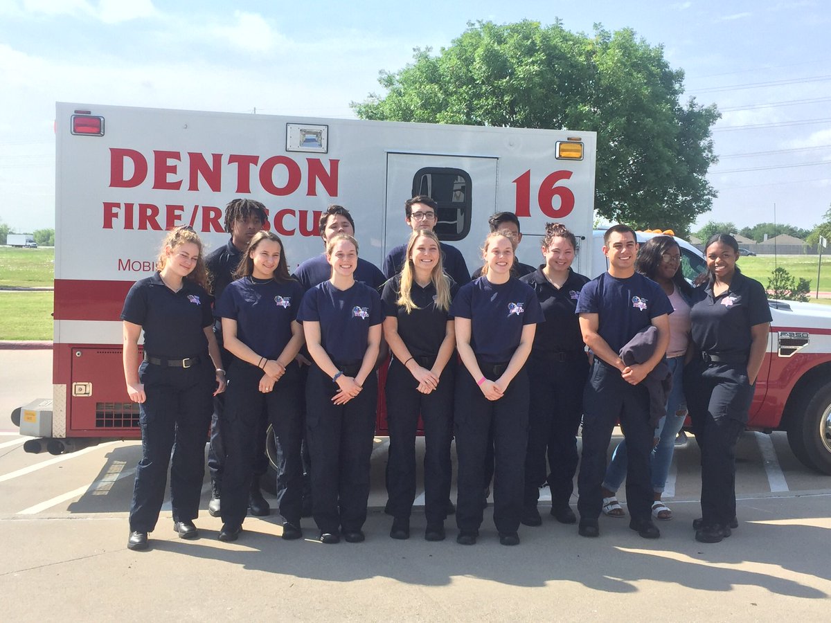 EMT_ATC's tweet image. Class 2 is officially over! 😢. Going to miss ya’ll! @dentonisd @DentonATC @ctedentonisd #emtclass2018 #emt #emtclass