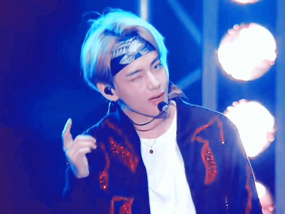 taehyungpic's tweet photo. #iVoteBTSBBMAs @BTS_twt https://t.co/UITmvrpj7Z