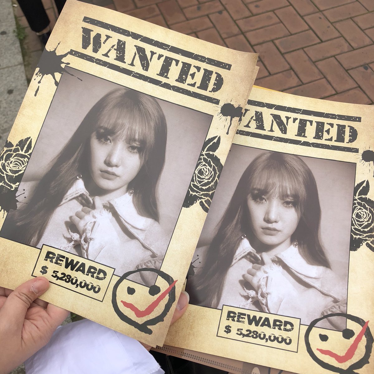 miwnky's tweet photo. i really want the poster, pls contact me😭😭 #pristin #PRISTIN_V #Find_out_the_V #V_map #minkyung #roa #김민경 #로아 #프리스틴 https://t.co/lwBfxDdOid