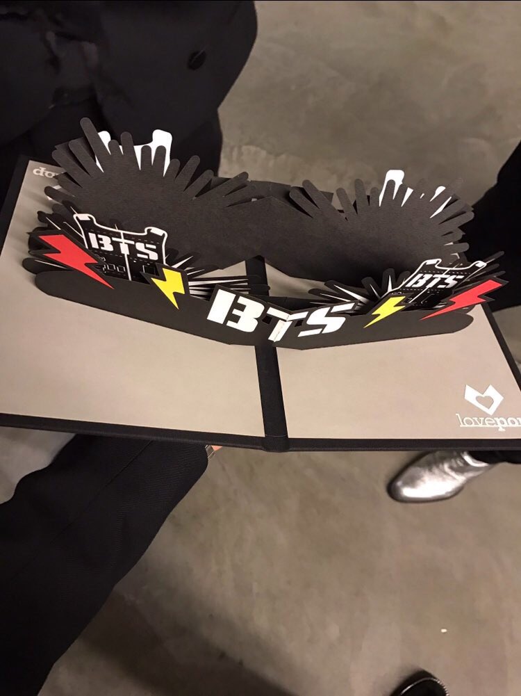 bts__bunny's tweet photo. .
またあの感動の瞬間をみたいㅠㅠ💜
#IVoteBTSBBMAs  @BTS_twt https://t.co/OqlTveG2jy
