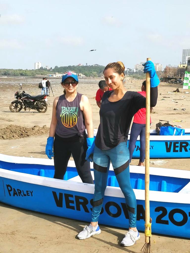 EricaD_Official's tweet image. Ready to dig up the dirt with @adidas ambassador @anushadandekar at the #VersovaBeach clean up ! Join in every Sunday morning 7am. @943RadioOne #DriveMumbai
