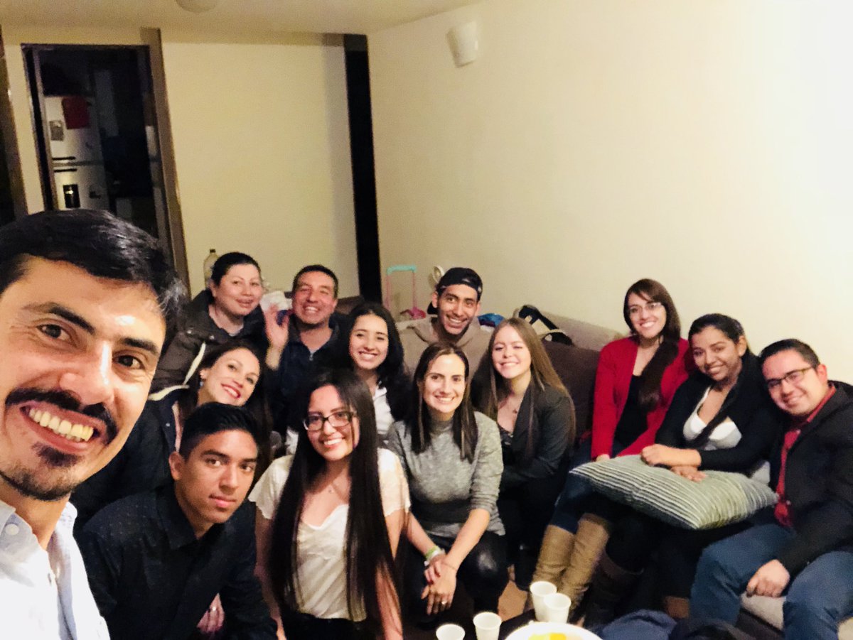 juanfalkonerth's tweet photo. Capacitación #MUNUM #2018 #NacionesUnidas con el grupo de @simi_investiga en la Universidad Militar Nueva Granada 💪🤓📖🗺 https://t.co/mYpu3FEDhG