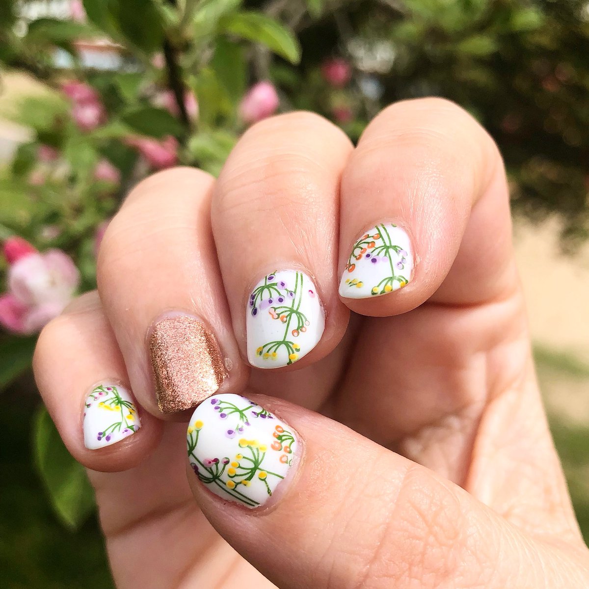 Botanicalnails