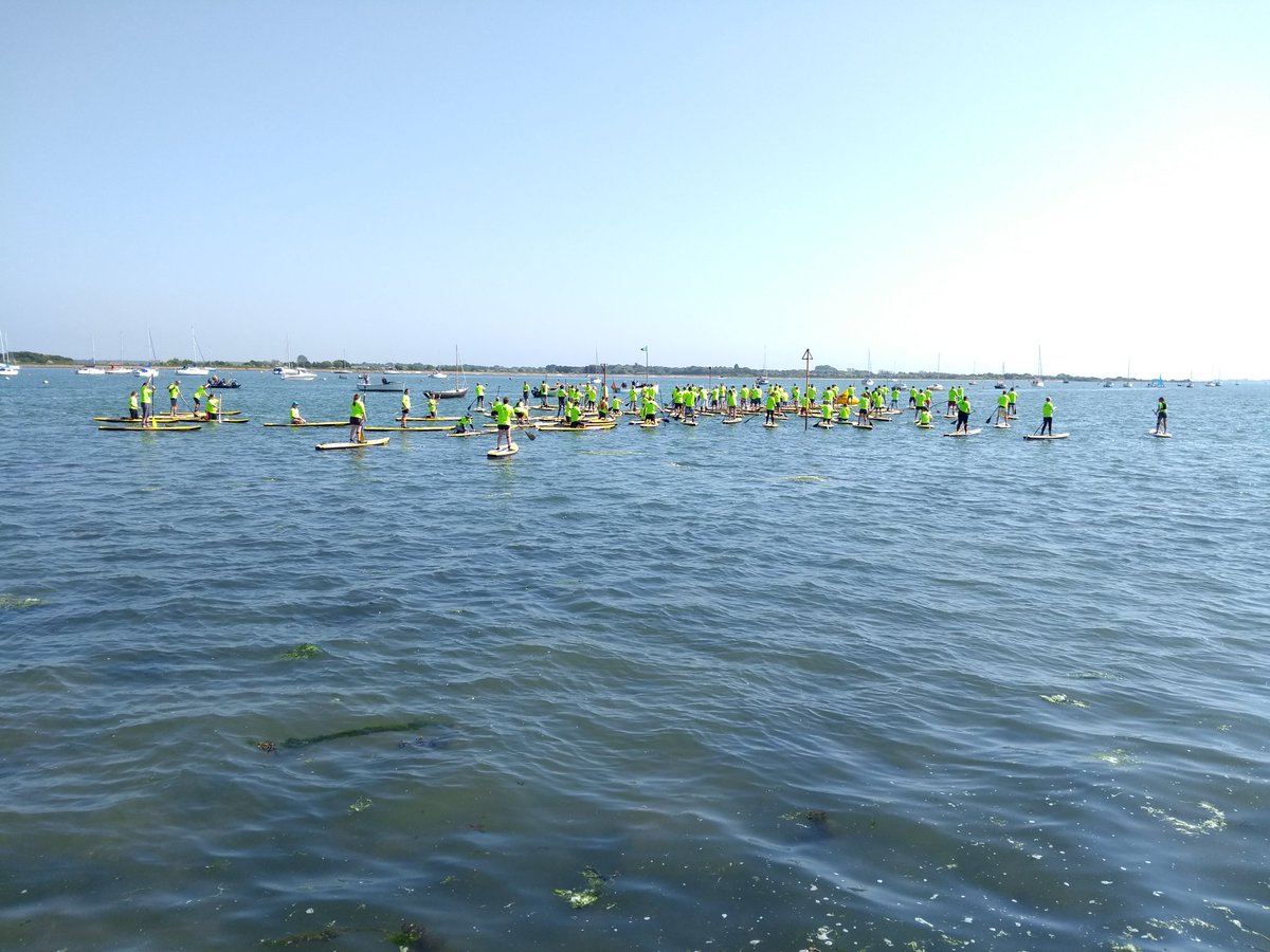 1978KittyKat's tweet photo. Great day #N1SCO Emsworth paddling. #GettingInTheSpirit #royalwedding https://t.co/59cynku009