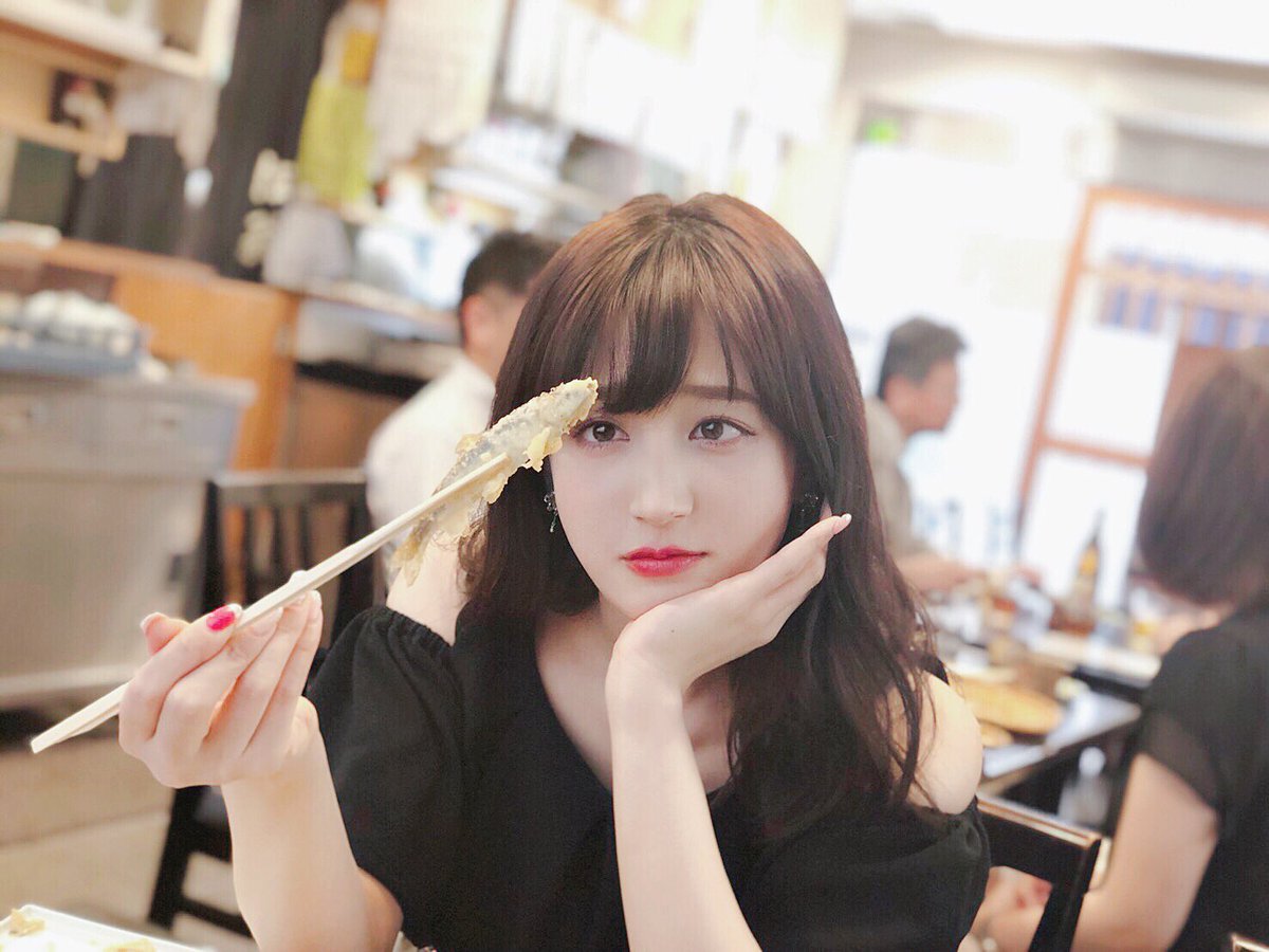 新希咲乃 にきさきの この前お蕎麦屋さんで鮎の天ぷら頼んだら なんだか切なかった 笑 美味しかったな