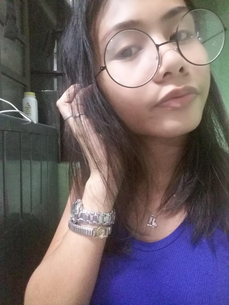 shereelah's tweet photo. Hello po.  Pa follow 
😘😍 https://t.co/oJqkFcDzSs