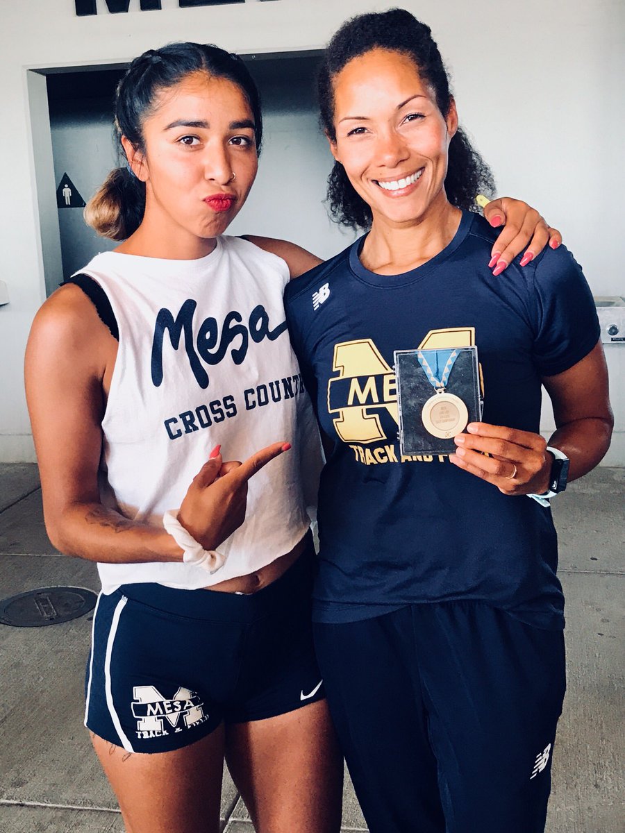 caligrl11's tweet image. Missed commencement but took sixth in 3k steeple at CCCAA State Championships 🎉 #physicsdegree + #appliedmath #workedhardforthis #sdmesagrad @sdmesacollege