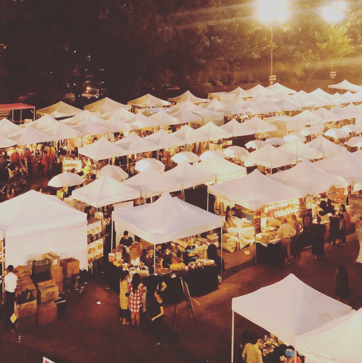 Last night was beautiful! Thank you to all 5000+ of you who came out to the #SCNightMarket ✨See you today for round 2 at Khar Gymkhana from 4pm onward 🎆