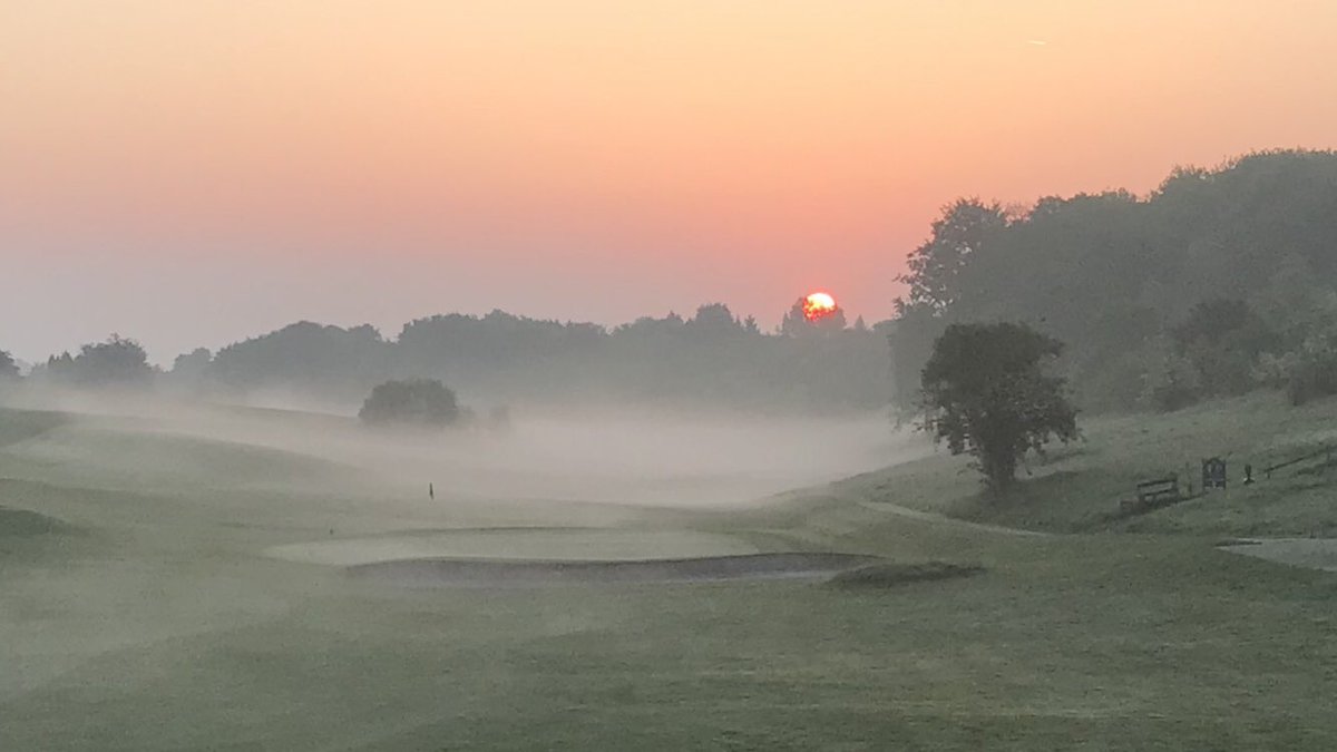 This is what 5am looks like ☀️⛳️ #greenkeepinglife
