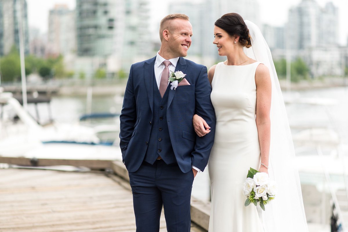 HayleyRaePhoto's tweet photo. Another amazing day as a #weddingphotographer! K&amp;D were a dream to photograph! 🎊🥂 #vancouverwedding #weddingday #brideandgroom https://t.co/3zQ0ybKrSB