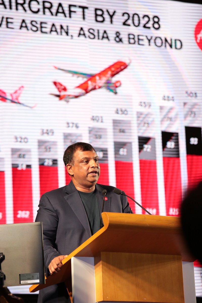 AirAsiaFilipino's tweet photo. #AirAsia Group CEO @tonyfernandes  at the  27th North Luzon Area Business Conference (NLABC)  held at the Laus Group Event Centre in City Of San Fernando. The conference is organized by the Pampanga Chamber of Commerce and Industry, Inc. (PamCham) https://t.co/BLHO9QOnNf
