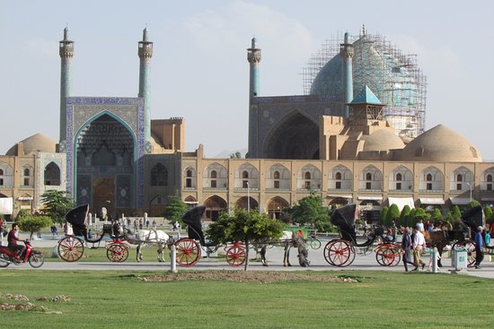 siahatiran's tweet photo. ميدان نقش جهان في اصفهان ....مين زارها ؟؟
https://t.co/O6XbLYskVP…/ https://t.co/6ODagdveT3