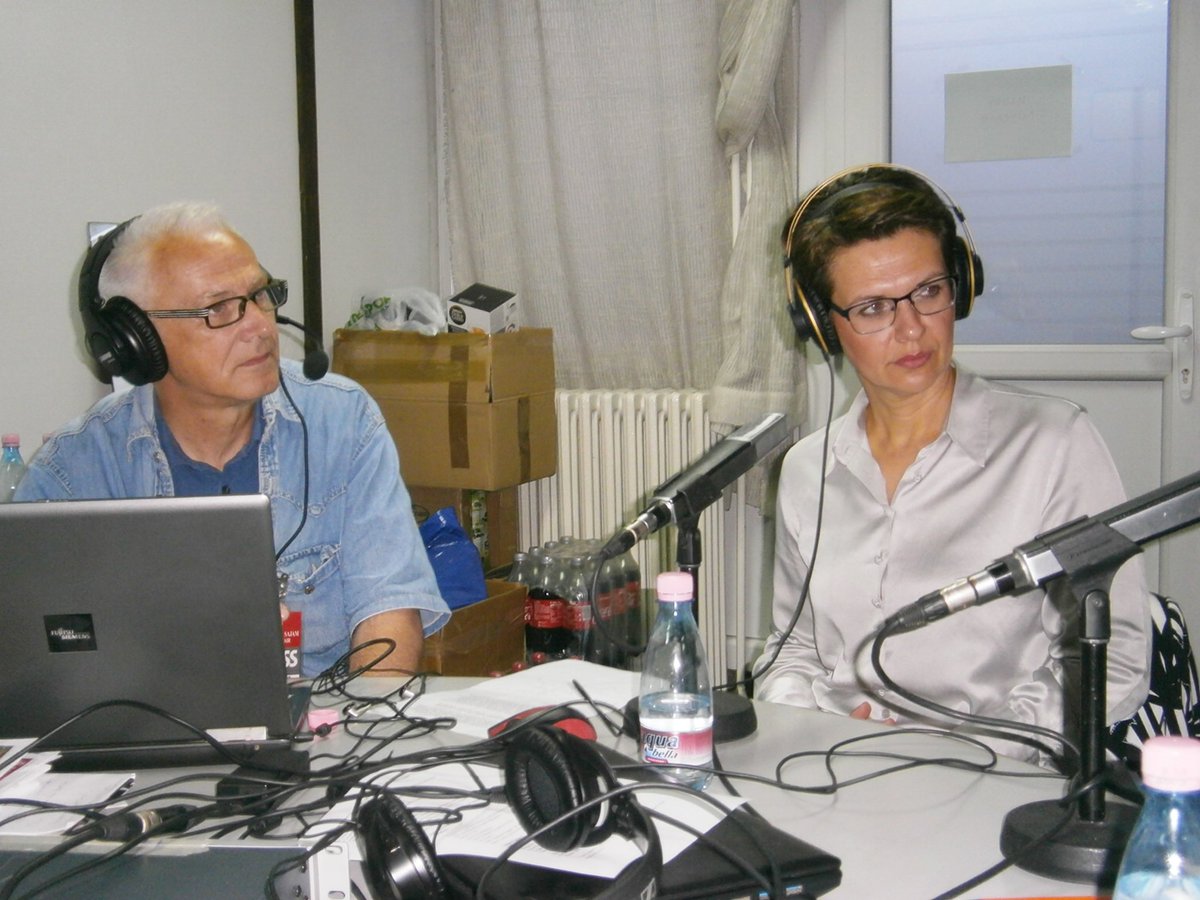 Radio_NoviSad's tweet photo. S Mirjanom Marić iz @NoviSadExpo razgovarali smo o poseti koja je ove godine odlična, izložbama mehanizacije, domaćih životinja, hrane, vina, takmičenju konjskih zaprega i svemu onome što #PoljoprivredniSajam čini posebnim u Srbiji i svetu.
#NoviSad #vojvodina #poljoprivreda https://t.co/jkSdVYuc03