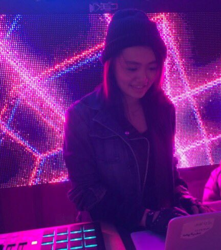 <a href="/CoCA_VCD/">CoCA_VCD</a>’s @fiona_yl_lai VJ-ing tonight at the <a href="/wgtnlux/">LUX</a> #masseymosh pit 🤟🌟💻 #coca4 #masseyuni #vj #lightfestival