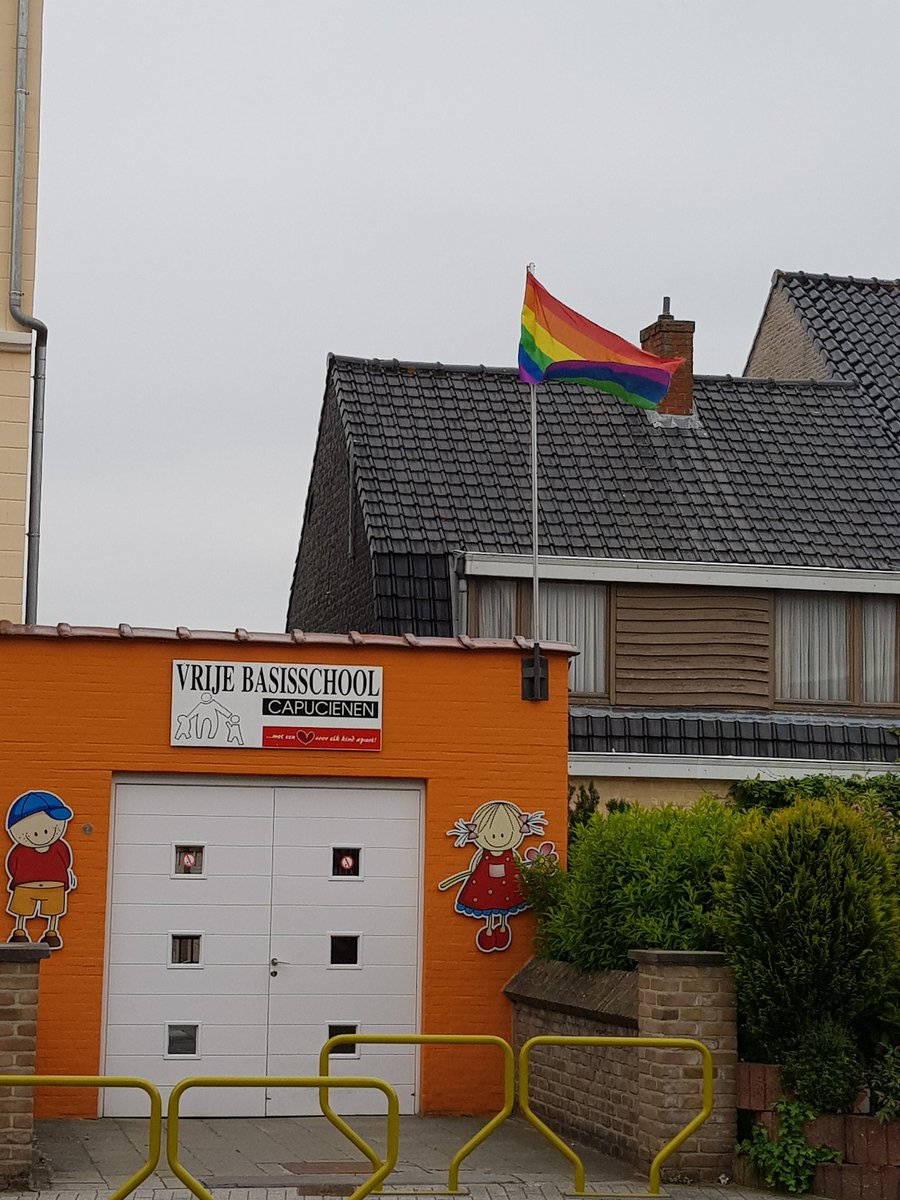 brusselsmood's tweet photo. #Pride2018
#Ieper ππ» vrije ππ» basisschool ππ» #YourLocalPower https://t.co/Zmyh8U3fMi