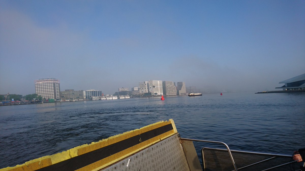 svanwissen's tweet photo. Op weg naar @olvg West voor mijn eerste dienst op deze locatie. Belooft een mooie dag te worden. De zon breekt al door de mist heen #codegeel #codewit #codezon #Pinksteren https://t.co/VH5eQnxG4H