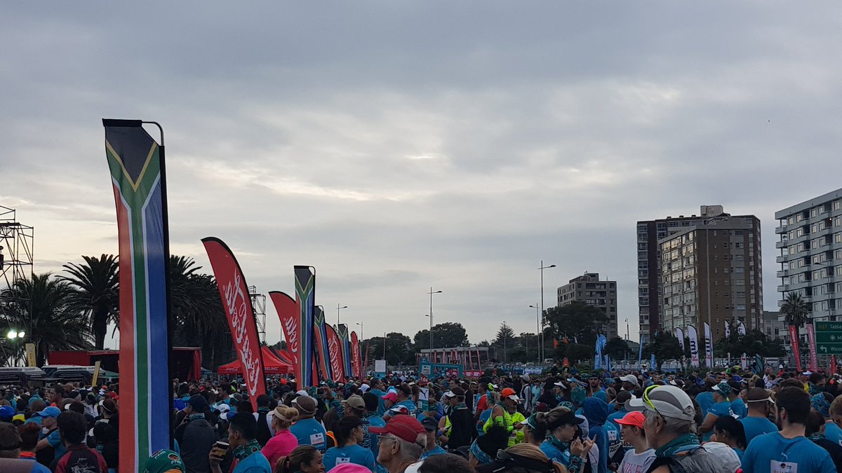 regineleroux's tweet photo. #ct12one let's do this! Lovely crisp morning. Glad to see the South African flags! #ProudlySouthAfrican #ProudlyAfrica @KFMza https://t.co/E9clsRK8e3