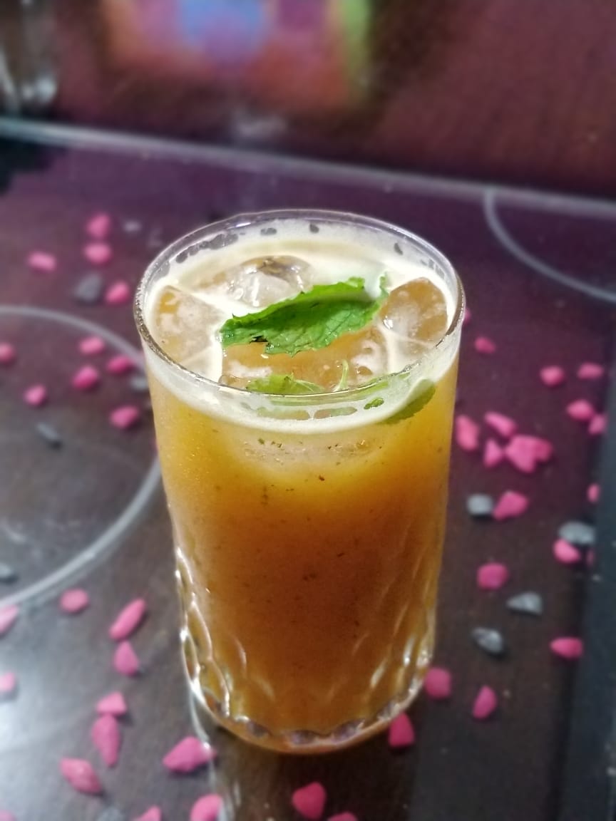 JuhiNarain's tweet photo. @ChefKunalKapur Made this extremely refreshing cooler, Pineapple Panna today by #ChefKunalKapoor's recipe to beat the heat!! It was amazing!! https://t.co/DTT05FoGMD