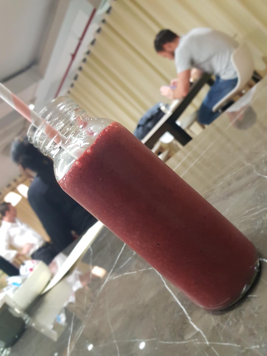 ourspace_work's tweet photo. The popular blueberry smoothie found at Verde by Bystro Dubai.
It is rich in antioxidants and potassium. It is the perfect meal substitute or pick me up.
Check out its hyper-lapse on our Instagram
#ourspace #amazingworkspace #dubai #uae #bystro #verde #powerfood #healthy https://t.co/LfP7PdVG1D