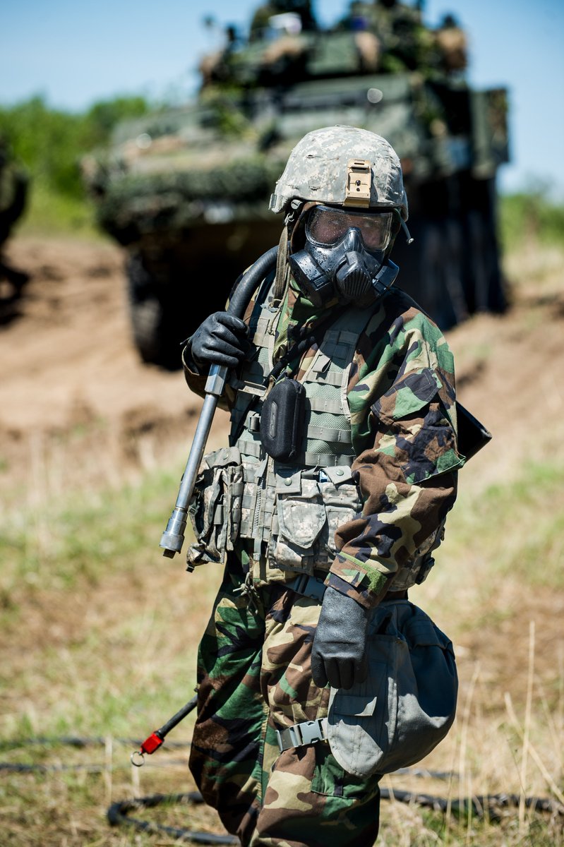 CanadianArmy's tweet photo. GAS GAS GAS! Soldiers on Exercise #MAPLERESOLVE 2018 took part in a Chemical, Biological, Radiological and Nuclear (CBRN) scenario during defensive operations training.
Photos by: Corporal Myki Poirier-Joyal https://t.co/spcXU0ProB