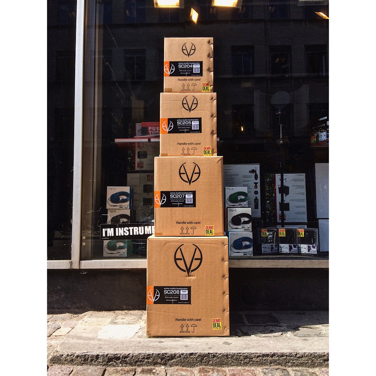 EveAudio's tweet photo. EVE Tower spotting at #4Sound in #Copenhagen👀🤩🗼 https://t.co/AbdKvoeZsH