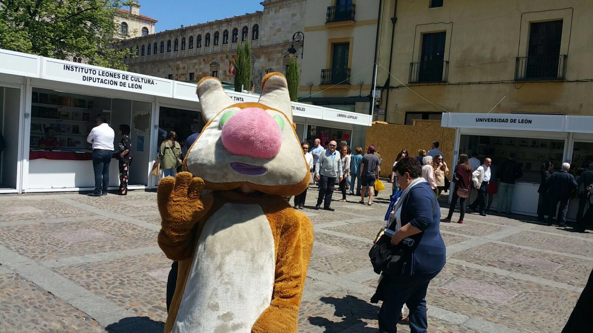FeriaLibroLeon's tweet photo. 🐿 ¿Quieres jugar conmigo? Te espero en la #FeriaLibroLeón18 #leonesp https://t.co/z9kxVgs5tp