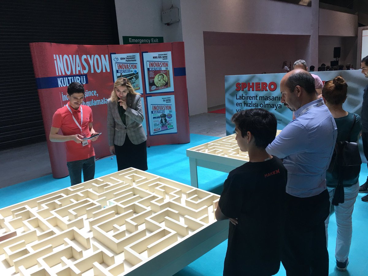 Okullar Koordinatorumuz Sayin Biriz Kutoglu ile birlikteyiz. Iki gun boyunca gelen yarisan herkese tesekkur ederiz. #TEFistanbul18 #inovasyonkulturu <a href="/B1rizK/">B1RİZ KUTOĞLU</a>