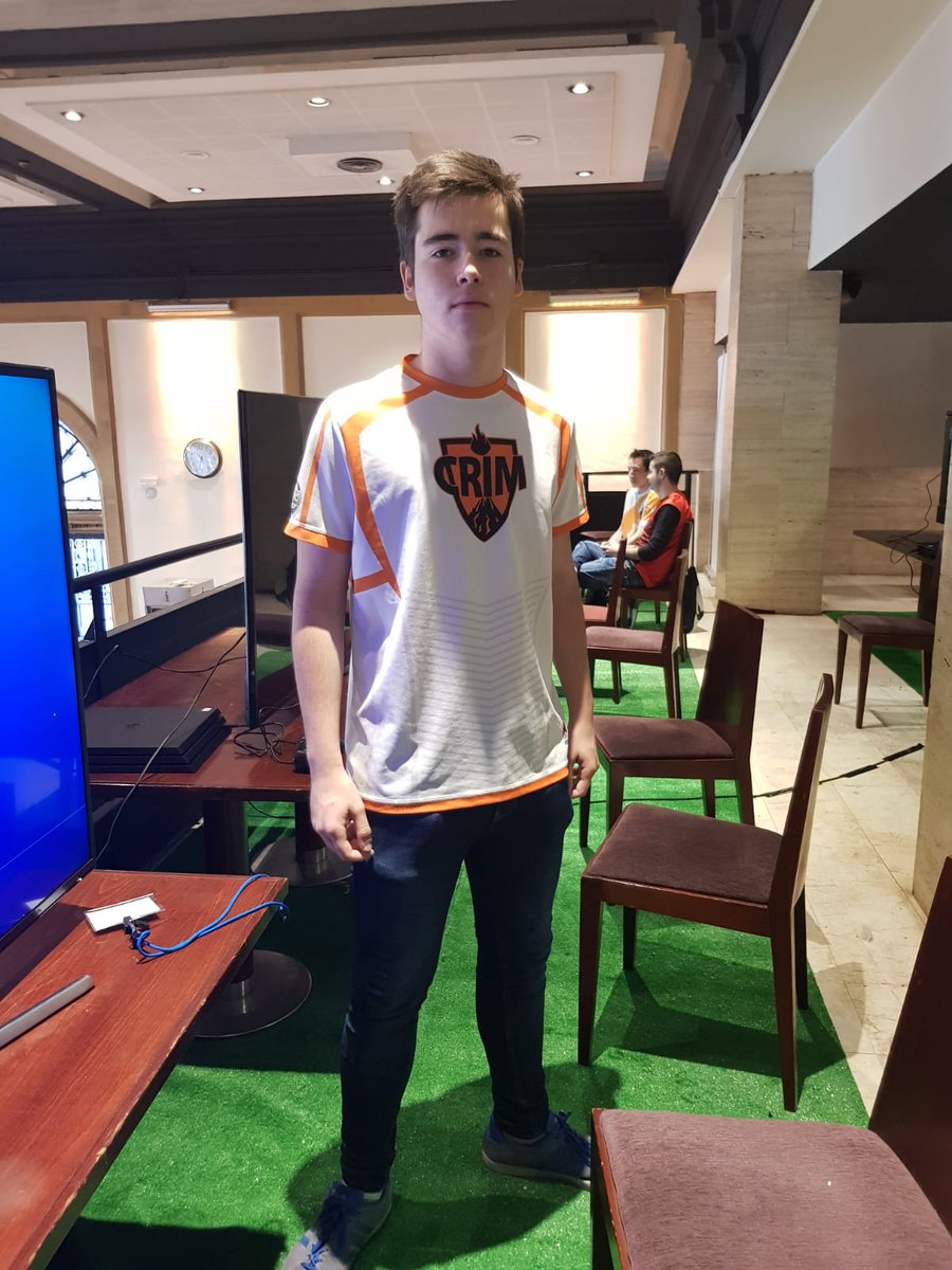 #FIFA | Ayer nuestro @Ralogameplays logro un gran desempeño en la <a href="/ESportsandFun/">ESports and Fun</a>. Lastimosamente no pudo traerse la copa a casa, sabemos que la próxima la tendremos en nuestras manos!⚽️🎮

#SomosCriMGaming #WeAreCriM