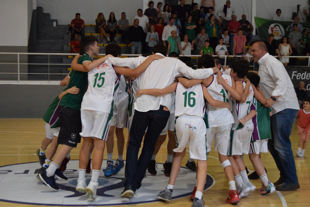 CoviranGranada's tweet photo. El @unicajaCB se ha proclamado campeón del #CADEBAIM2018 tras imponerse en la final al @BetisEPlusInftl por 82-68.
¡¡ENHORABUENA!! https://t.co/usgcMHR7B8