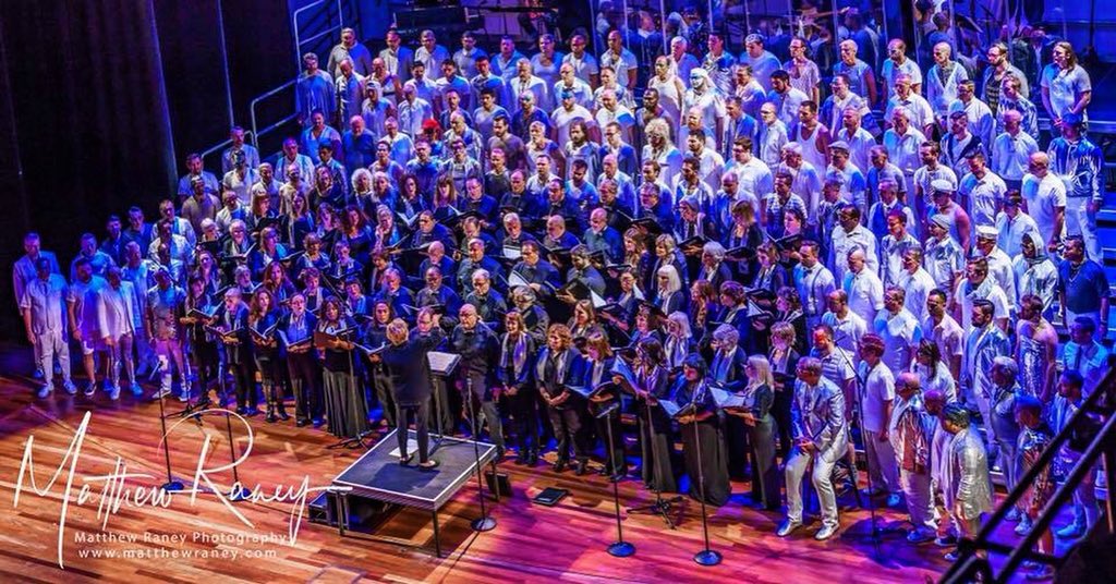 nycgmc's tweet photo. Thanks to everyone who helped us celebrate our queer heroes last night. And a BIG thank you to @AngelCitySings for sharing the stage with us! #QueerGenius
📷: @thematthewraney https://t.co/olUqqKwx5A