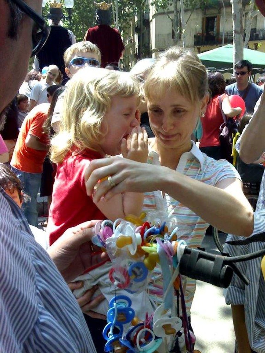 Bcn_SantMarti's tweet photo. 🎉👶 Aquest matí la #Víbria del #Poblenou recollirà els #xumets dels nens i les nenes que ja siguin grans! Se li podrà entregar durant la Ballada dels Marrecs:
📌 11.30-12 h, a la Rotonda del Casino. @DracPoblenou @femmaig
👉 Consulta el programa: https://t.co/HYe1k1rp1w https://t.co/MbwCeXIcvA