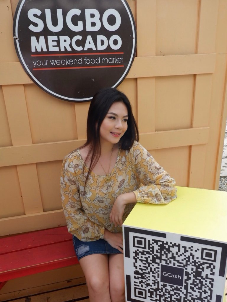gcashofficial's tweet photo. Maayong hapon mga Cebuanos! Today’s the last day of GCash Digital Weekend in Sugbo Mercado, IT Park starting from 5PM to 1AM.
Get a FREE drink from our booth when you scan to pay with GCash QR!* #GCashMoNaYan #GCashDigitalWeekend
#Cebu
*First 100 new users only https://t.co/0jowup0xfy