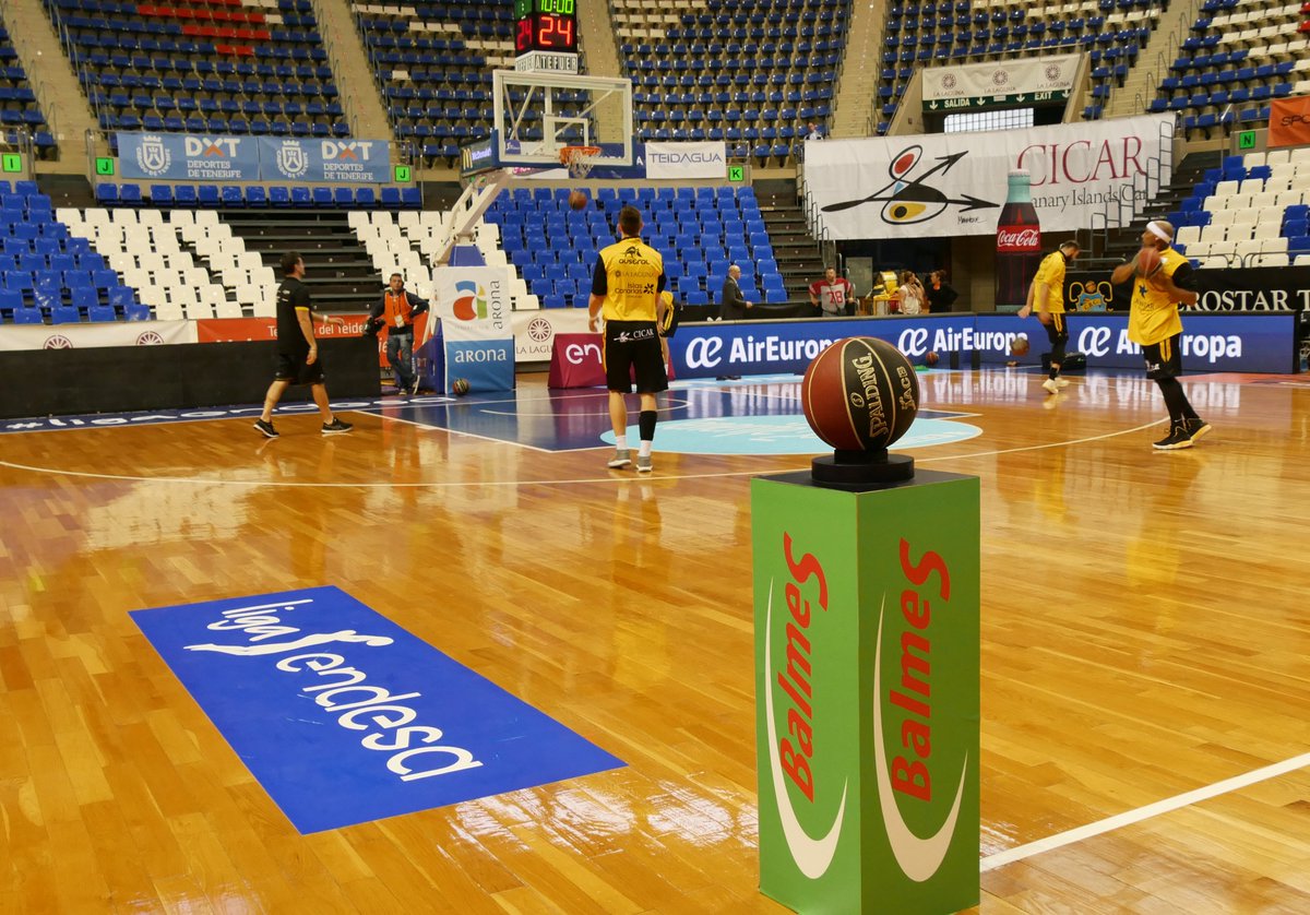 CB1939Canarias's tweet photo. ¡Muchas gracias a @BalmesSistemas por patrocinar el desafío de ayer ante el @OBRADOIROCAB y confiar en nuestro proyecto! https://t.co/s1r2ofBe9C