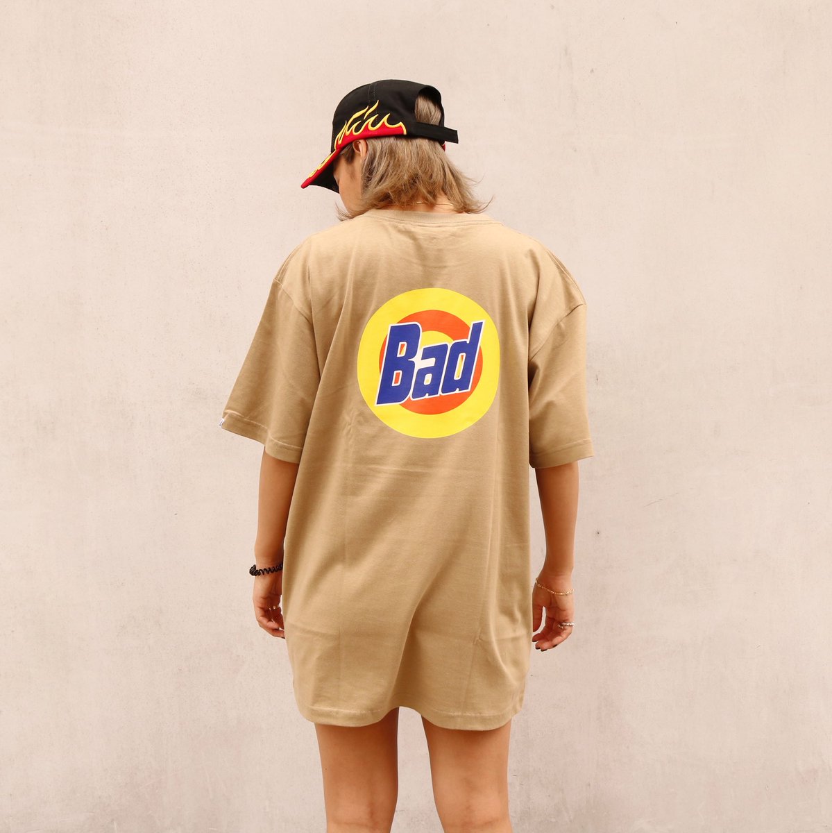 BADSTOREjapan's tweet photo. Hot Item
🚩BAD TIDE BIG TEE
フロントとバックに
プリントのされた
カラー豊富なBIG TEE❤️🌈
ワンピ風に着れるので
TEE一枚でコーデができる万能アイテム!
👉https://t.co/c2lsJR0oCj
SHIBUYA109 ☎︎03-3477-5039
MYSTIC ☎︎06-6121-6362
#b_a_d #badstore #shibuya109 https://t.co/0A6ExS09eo