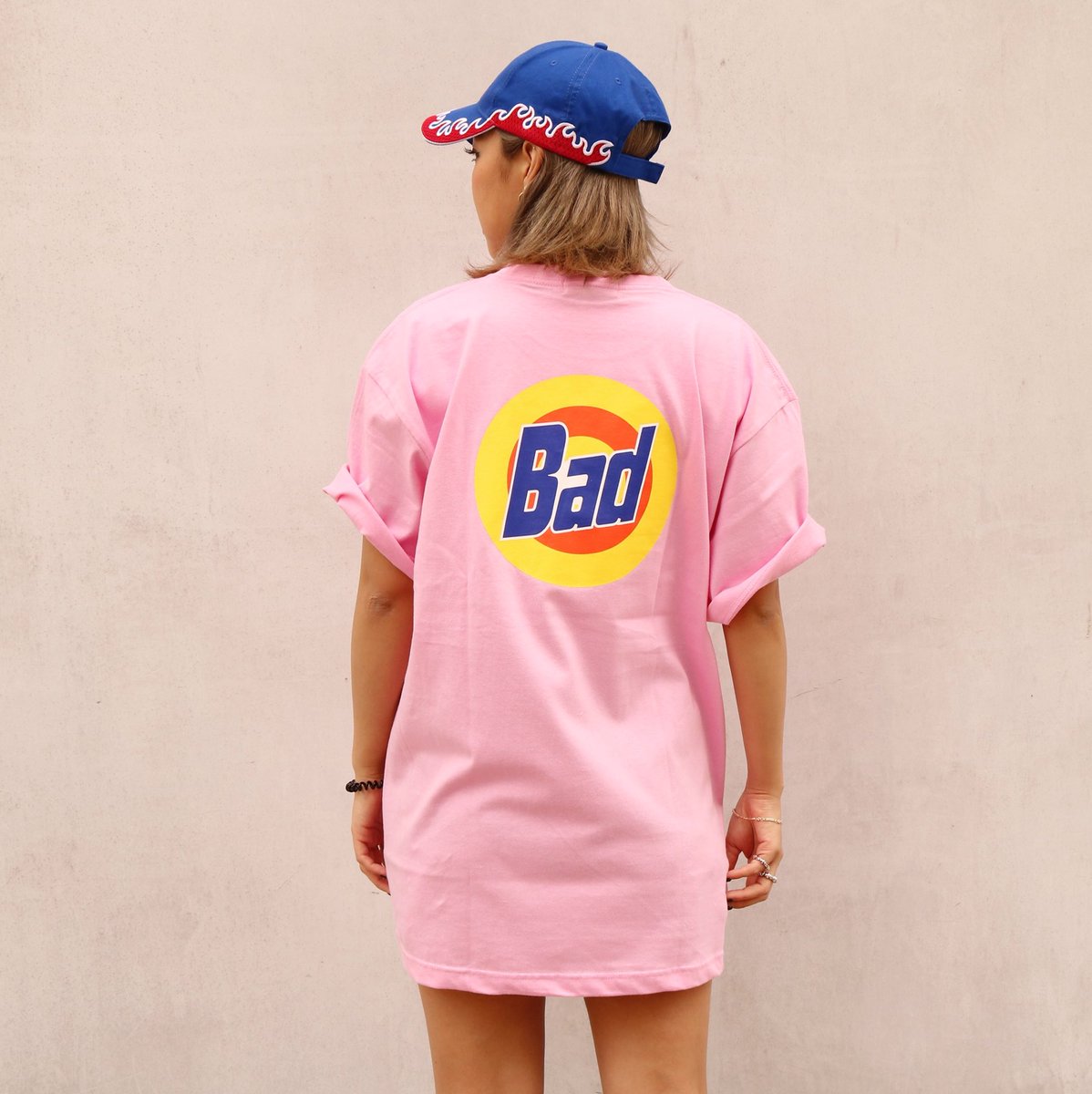 BADSTOREjapan's tweet photo. Hot Item
🚩BAD TIDE BIG TEE
フロントとバックに
プリントのされた
カラー豊富なBIG TEE❤️🌈
ワンピ風に着れるので
TEE一枚でコーデができる万能アイテム!
👉https://t.co/c2lsJR0oCj
SHIBUYA109 ☎︎03-3477-5039
MYSTIC ☎︎06-6121-6362
#b_a_d #badstore #shibuya109 https://t.co/0A6ExS09eo