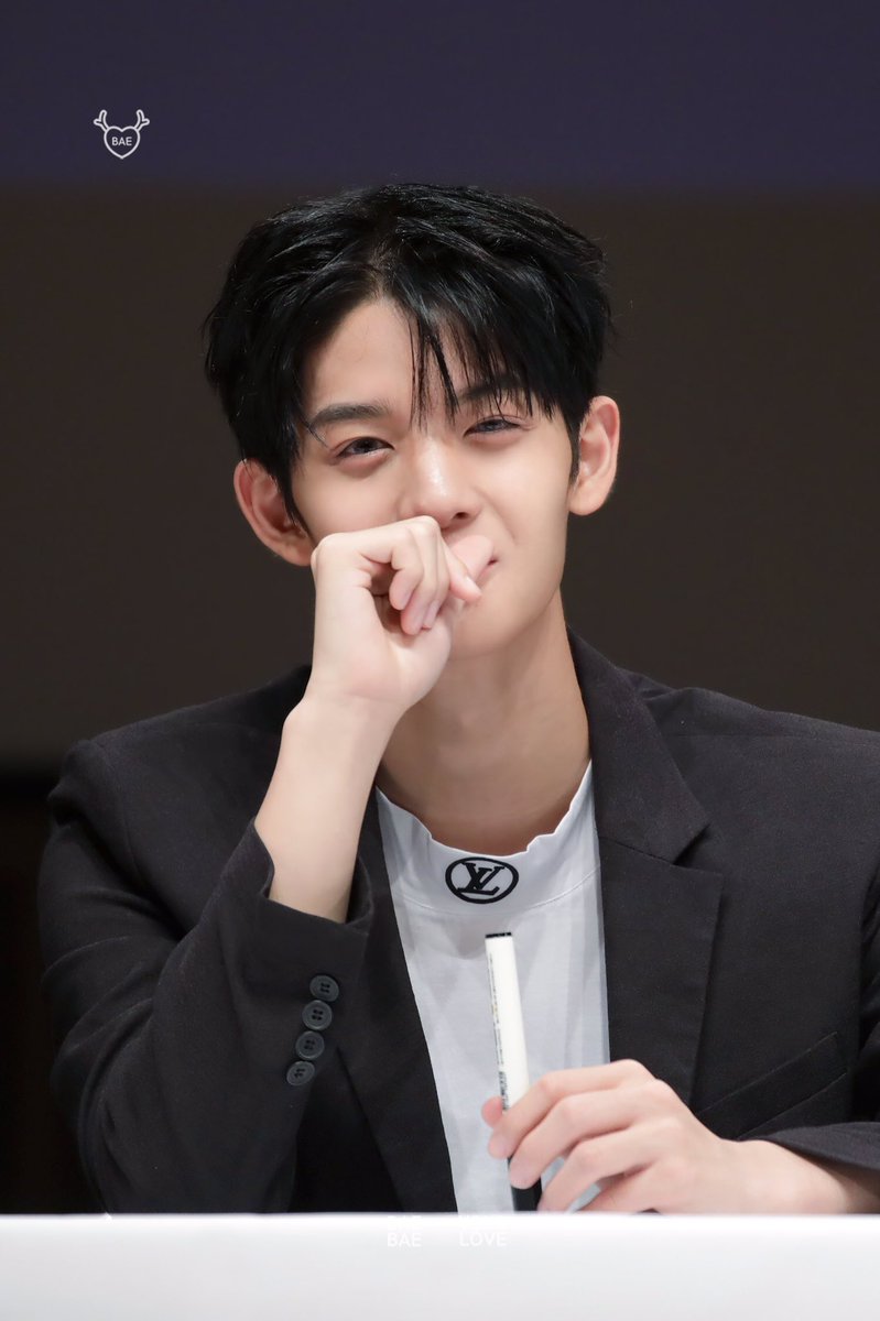 yoo28878's tweet photo. 배진아~😚😘

#Wannaone #Wannable #워너원 #워너블  #배진영 #BaeJinYoung https://t.co/HGvpW2Z6Xj