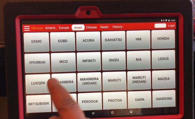 TrafficChiefNG's tweet photo. @AutotekPro have fully taken advantage of todays technology using the latest diagnostics system to scan your car, Jeep, and SUV #OBD2 port to solve ABS, SRS Airbag, TCM transmission and a whole lot more. They put your mind at ease! https://t.co/vDnHByeB51 #Autotekpro2 https://t.co/waKH2FuF1X