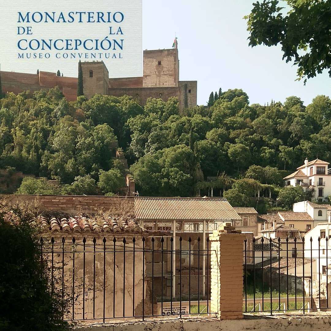 Hoy una actividad enfocada para los peques de la casa! 
Os esperamos desde las 11:30 hasta las 13:00 en el compás de entrada del Monasterio para aprender la técnica del Esgrafiado. 
(Entrada libre a lo largo de toda la mañana) #conectadosalmuseo