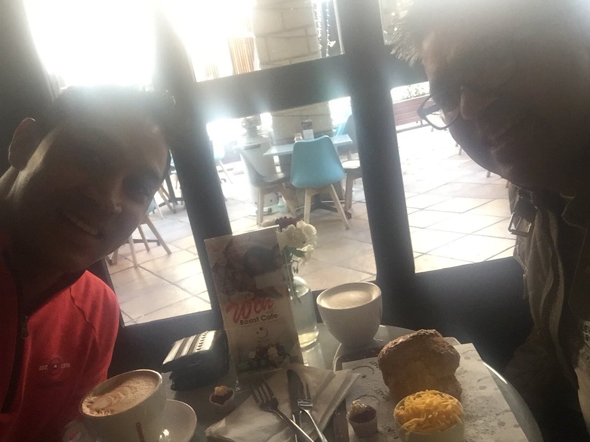 Q_Fax's tweet photo. Enjoying delicious #CheatDay breakfast @roast_cafe @HelloJoburgMag #roastHappiness #Comedyfor2withRoast @Virathj https://t.co/zk5s3kFQz4