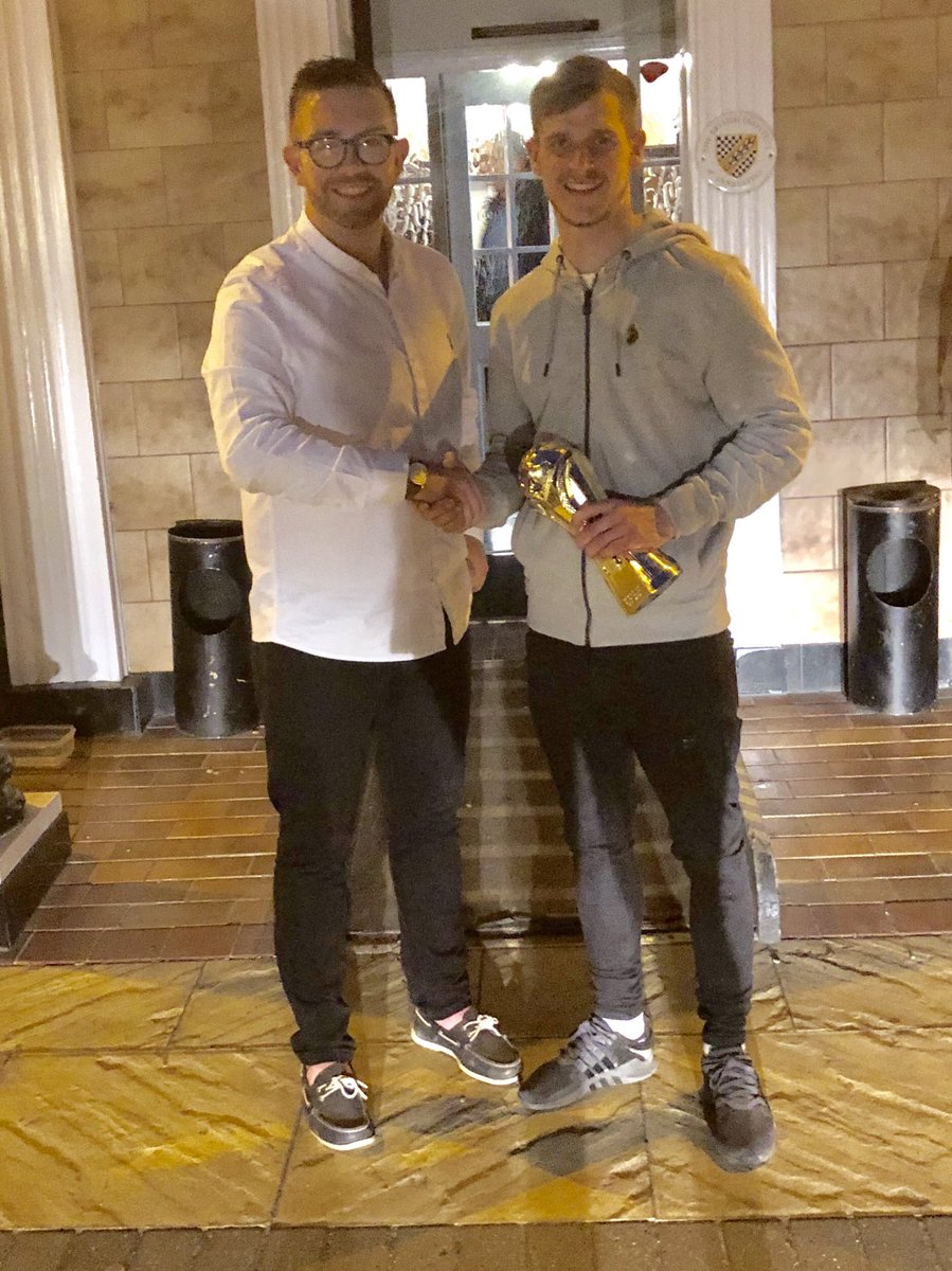 oldhallfc's tweet photo. Congratulations to @willetts420 for winning players players 🤙🏻👏🏻 https://t.co/YWhaL6WAKw