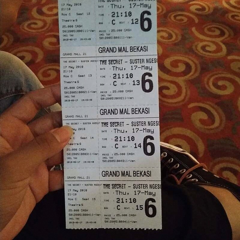 Alhamdulillah Udah nonton The secret ngesot urban legend juga,,,,<a href="/RaffiAhmadLagi/">.</a> <a href="/marshanda/">sheree</a> <a href="/FamilyRANS_FC/">RAFFI & NAGITA</a>