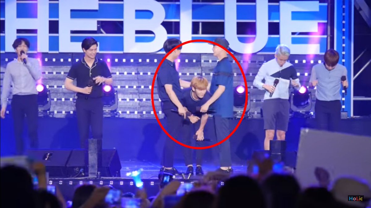 In The Blue Concert, MH's pants got ripped (again). Though BTOB's laughing so hard, you can see that they are protecting MH. PN escorted him to backstage, SJ, CS, HS covered his part in 2nd confession &shouted "Minhyuk hyung, hurry!" When MH came back, EK welcomed him to stage
