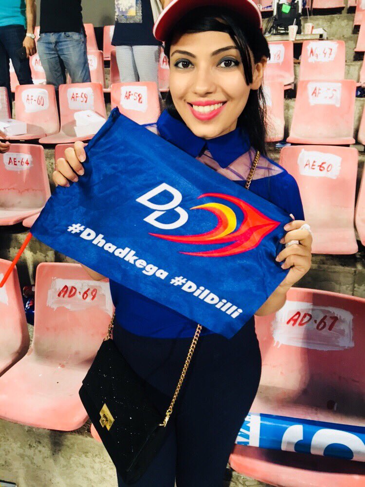 fashionistaTS's tweet photo. @StarSportsIndia #VIVOPerfectFan Delhi Daredevils
#DDFan 

#VIVOIPL #PerfectFan

#DilDilli      #Dhadkega

Cheering for my Home Team! 💃🔊📢😍 https://t.co/7h7KvSG0bT