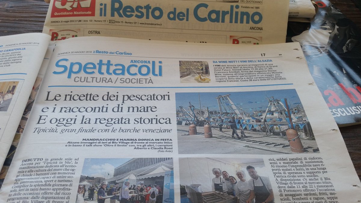 InformaCibo's tweet photo. #20maggio #tipicitainblu 
La barchetta blu di Tipicità ammaina oggi le vele sul mare di #Ancona
@Tipicita @blogsfizioso @cdechef @savinovurchio https://t.co/mD8FlPHMs1