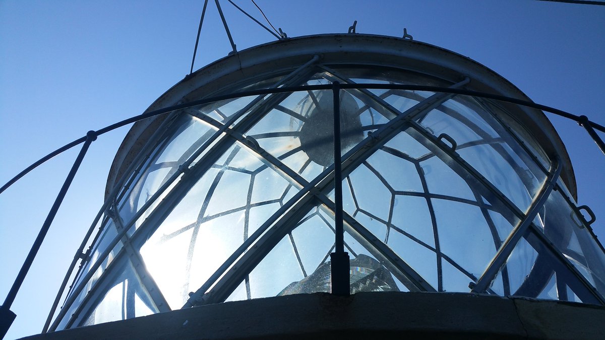 mirutaes's tweet photo. El faro más alto de España, el faro de Chipiona 322 escalones que merecen la pena subir...despacito eso sí😅😅 #chipionanatural #Chipiona #Cádiz #Andalucía #viveAndalucía #intensamente https://t.co/PRz9pDi6QL