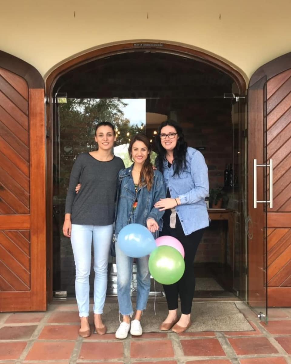 Baie dankie Theresa Visser en haar span vir julle gasvryheid by #LovaneBoutiqueWineEstateandGuesthouse. Ons het dit geniet om daar tuis te gaan tydens ons #StroomopInspirasieToer.
<a href="/Donnalee_R/">Donnalee Roberts</a> <a href="/simonenortmnn/">Simoné Pretorius</a>  <a href="/CarolineBrussow/">Caroline-Grace</a> <a href="/ivanbotha17/">Ivan Botha</a> 
#StroomopFilm #9Aug2018