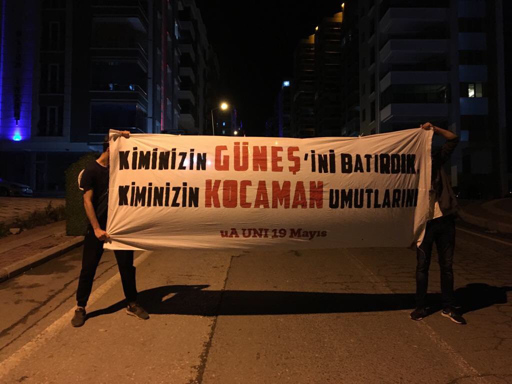 KİMİNİZİN GÜNEŞ'İNİ BATIRDIK,
KİMİNİZİN KOCAMAN UMUTLARINI!

#ŞampiyonGalatasaray #MayıslarBizimdir

#ultrAslan