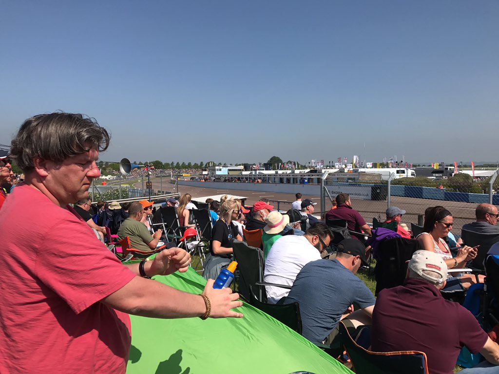 VarooshSports's tweet photo. At Thruxton to watch the BTCC...a glorious day...looking forward to awesome racing as usual! https://t.co/UQcaocxrx5