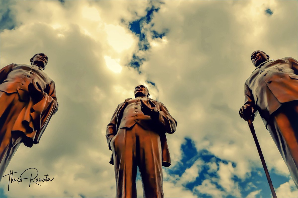 thusoramatu's tweet photo. A slightly different take on the #threechiefs #threedikgosimonument Story of #botswana history. #cbd #cbdGaborone #gaborone #gaboronebotswana #gaboronecbd #botswana #canon80d #canon #PhotographyByThusoRamatu https://t.co/MCshdRHb4I